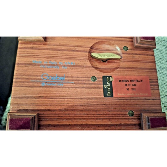 4th Edition Umbrella Girl Hummel Music Box - Picture 6 of 7